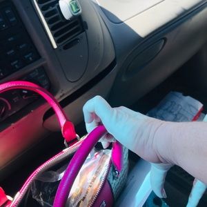 Meet your Posher, Gela